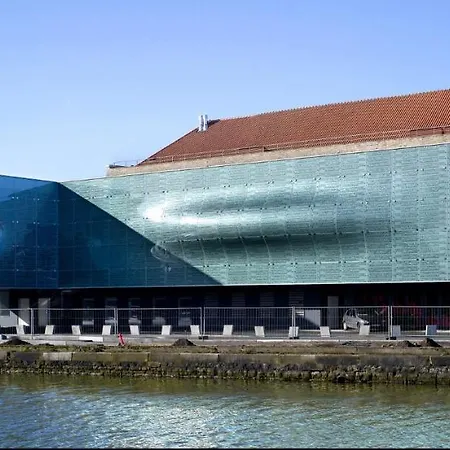 Дом отдыха Superbe Maison Bel-Etage Au Coeur De Calais *
