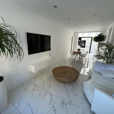 Superbe Maison Bel-Etage Au Coeur De Calais Дом отдыха Кале
