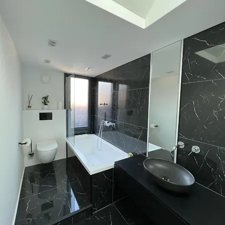 Superbe Maison Bel-Etage Au Coeur De Calais Дом отдыха Кале